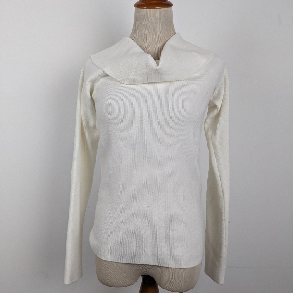 Aritzia Wilfred Cream Sweater Extra Large